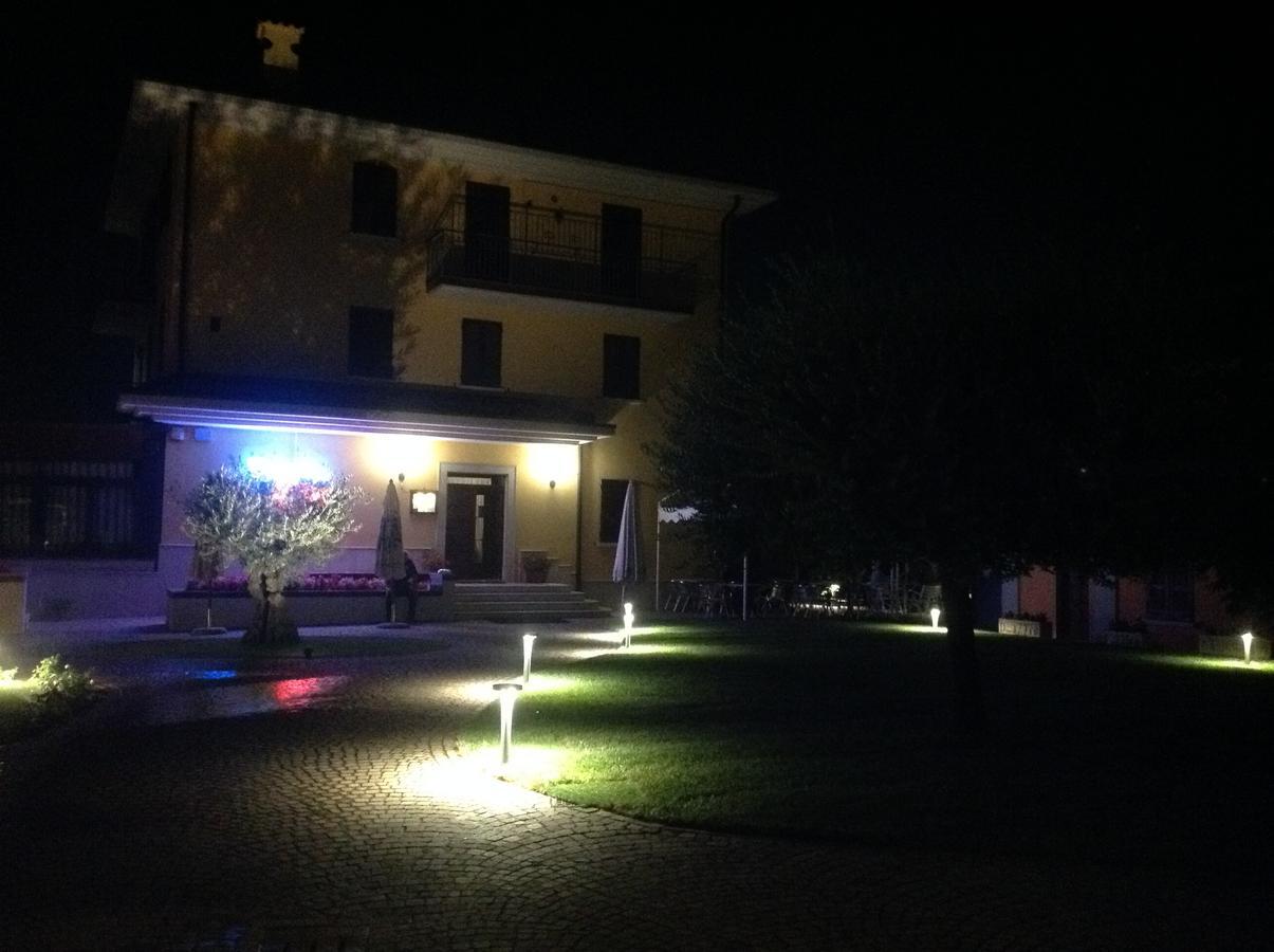 Hotel Panineria Colombera Rossa بريشا المظهر الخارجي الصورة