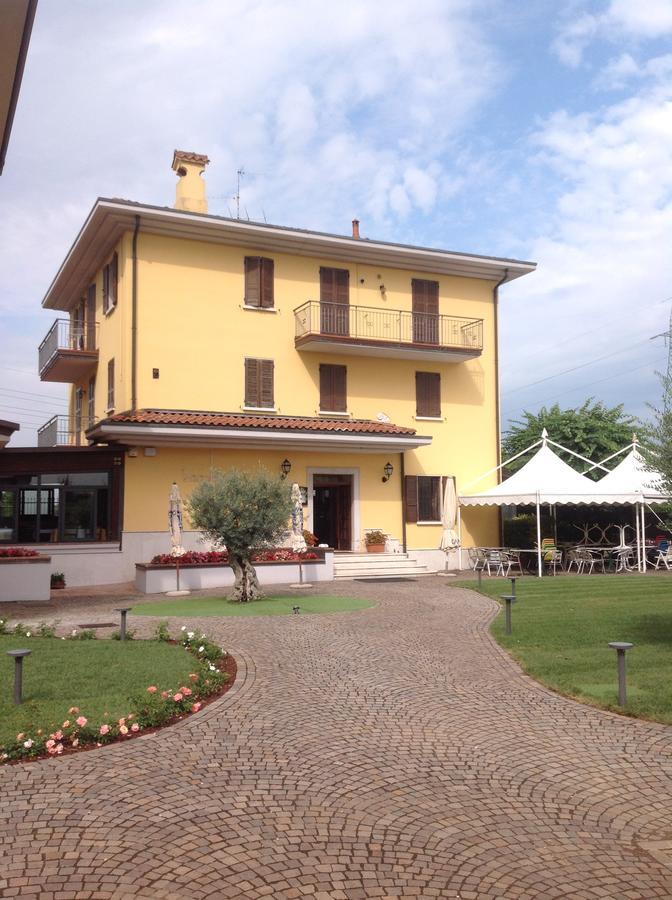 Hotel Panineria Colombera Rossa بريشا المظهر الخارجي الصورة